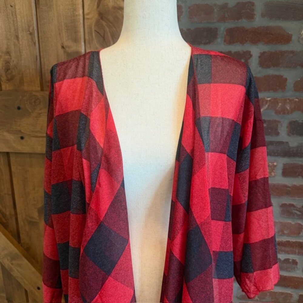 LuLaRoe Red Black Buffalo Plaid Duster Cardigan Size Large Sheer Kimono - Picture 3 of 9